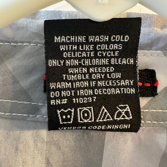 Enyce Men's Gray Grey White Short Sleeve Button Up Hip-Hop Y2K-Inspired 3XL - Picture 4 of 5